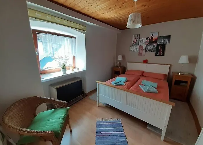 Fachwerk-romantik 2 An Der Mosel トライス・カーデン